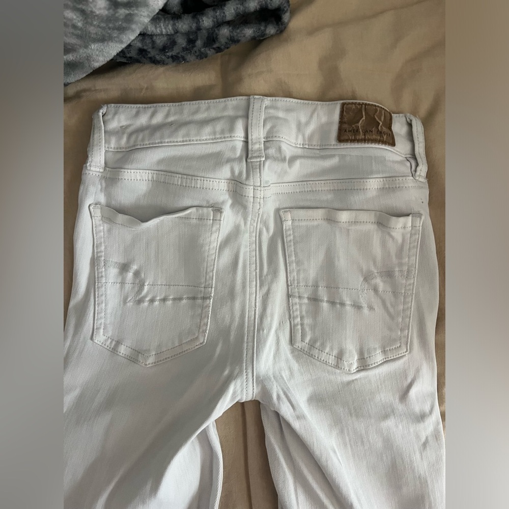 size 00/0 white skinny American eagle jeans